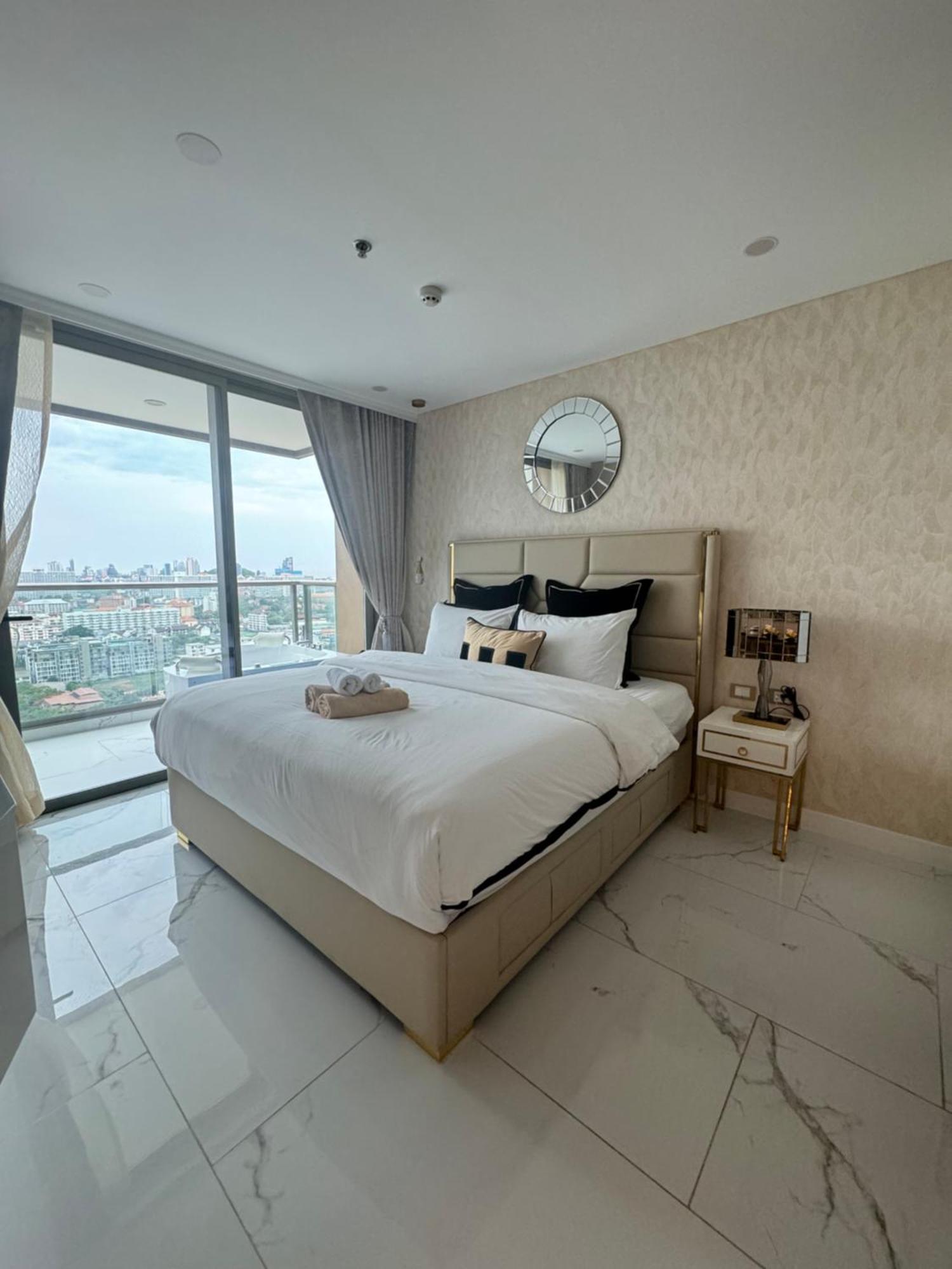 Copacabana Beach Jomtien 科帕卡巴纳海乔木提安海滩毗邻乔木提安夜市 Экстерьер фото