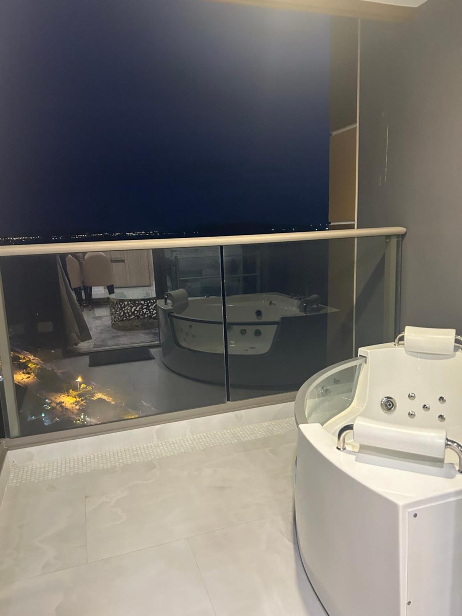 Copacabana Beach Jomtien 科帕卡巴纳海乔木提安海滩毗邻乔木提安夜市 Экстерьер фото